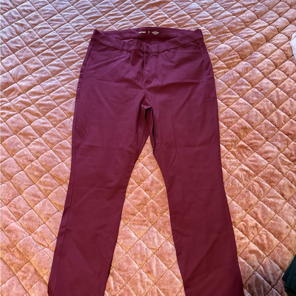 Old Navy High-Rise Pixie Skinny Pants in Deep Red